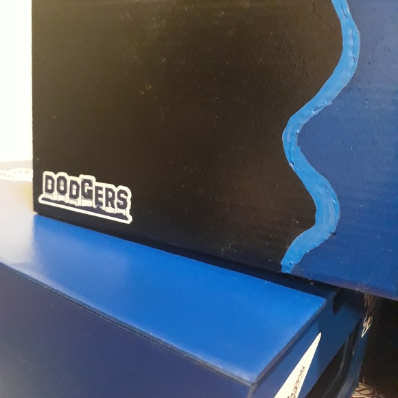 Custom designed dodgers replacement shoe box - Picture 8 of 9
